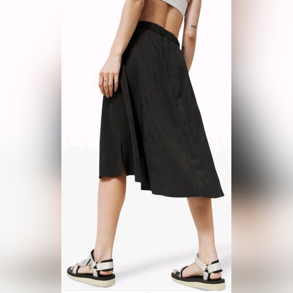 Lululemon Time to Flounce Black Skirt 4 Flowy Lightweight Midi High-Low Swift - Picture 3 of 15